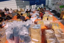 KPU Jombang ungkap proses "setting packing" logistik sudah 60 persen