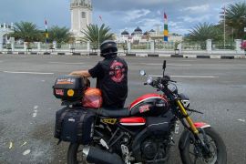 Biker Yamaha Berbagi Keseruan Jelajah Sumatera Pakai XSR 155
