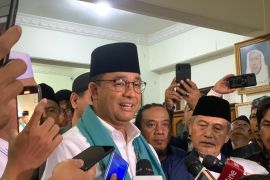 Anies berkomitmen kaji ulang UU Ciptaker