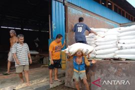 Bulog Putussibau siapkan 700 ton beras jelang Imlek