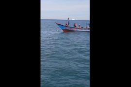 Basarnas sisir Teluk Prigi cari jasad mengapung