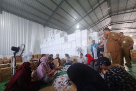 Pj Gubernur Kaltim tinjau gudang logistik KPU Balikpapan