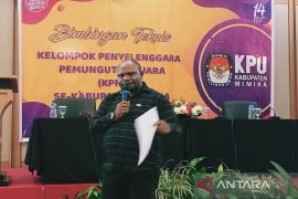 KPU Mimika pastikan distribusi logistik berjalan aman &nbsp;
