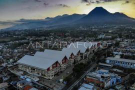 Ikon wisata baru Kota Batu itu Pasar Induk Among Tani