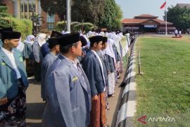 Mengajak santri agar tidak golput