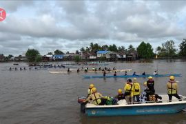 Kejuaraan Balap Jukung di Kalsel dimulai, 64 tim dayung berebut juara