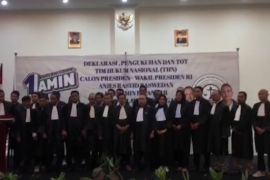 Tim Hukum Nasional Amin Sultra resmi dikukuhkan