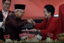 Wapres salam metal di HUT PDIP, Jubir: Bukan dukung capres-cawapres