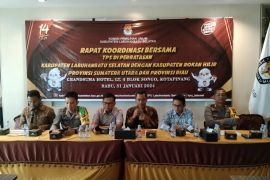 Ratusan warga Labuhanbatu Selatan Sumut akan nyoblos di Rohil, ini alasannya