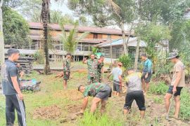 Kodim 1206 bangun sumur bor untuk warga Desa Sibau Hulu