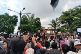 Ganjar sebut KTP sakti untungkan  pengemudi perahu ketek