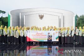 Ibu-Ibu Pemasyarakatan Babel ziarah ke Taman Makam Pahlawan Pawitralaya