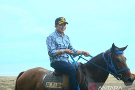 Pantai Pasir Jambak Kini Ada Wahana Bermain ATV, Berkuda dan Memanah