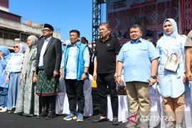 Bupati Tapsel Dolly sambut baik penyematan status tokoh nasional kepada Bobby Nasution