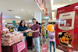 Perusahaan perbankan apresisasi pemegang kartu kredit "bikin jadi pertama"