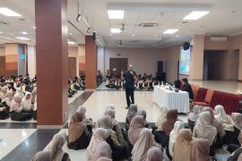 Polda Riau edukasi bahaya narkoba pada siswa di Pekanbaru