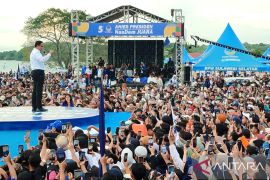 Capres Anies membakar semangat puluhan ribu relawan di Parepare
