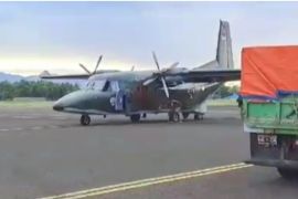 TNI - Polri kawal distribusi surat suara ke perbatasan Malaysia