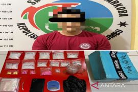 Mahasiswa miliki 594,32 gram sabu dan 59 ekstasi di Tanah Bumbu
