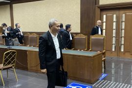 Pengacara mantan gubernur Papua, Stefanus Roy Rening divonis 4 tahun 6 bulan penjara