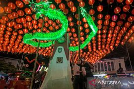 Hiasan lampion untuk meriahkan Imlek