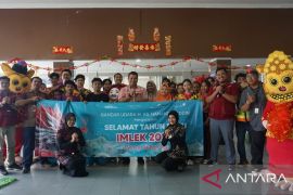 Penumpang di bandara Belitung naik saat libur Imlek