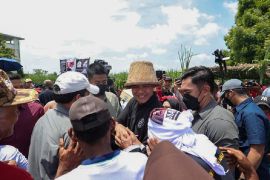 Capres Ganjar punya program "1 Keluarga Miskin 1 Sarjana"