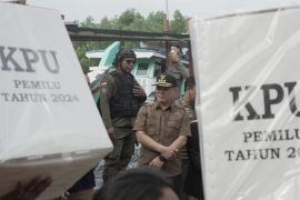 Bupati KKU pastikan distribusi logistik pemilu lancar