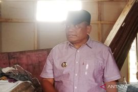 Pj.Bupati Muna Barat empati korban angin puting beliung