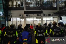 APK di Kota Bandung dibersihkan dari Laswi-Pasteur- Monumen Perjuangan pada Minggu dini hari