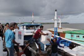 KPU Asmat distribusikan logistik pemilu ke Distrik Safan dan Kopay