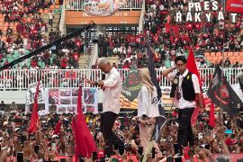 Kampanye bersama istri dan anak, Ganjar Pranowo: Kami cinta Bogor dan Jawa Barat