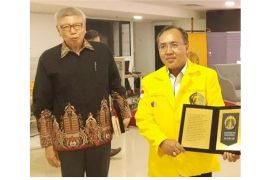 Suryadi Jaya Purnama, Caleg DPR RI sukses selesaikan S2 dan lolos proposal riset S3
