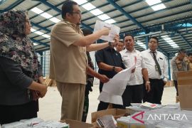Pj Bupati Parimo ajak warga jangan "golput" hari pemungutan suara