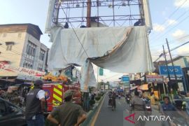 Bawaslu Mandailing Natal tertibkan 28 ribu APK Pemilu 2024