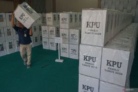 KIP Banda Aceh minta pemilih taati aturan larangan bawa HP ke bilik suara