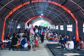 Bey rekomendasikan TPS keliling untuk warga terdampak banjir di Sumedang