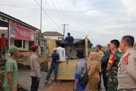 KPU Bangka Selatan distribusikan 2.600 kotak suara di wilayah daratan