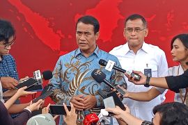 Mentan berjanji tingkatkan produksi beras untuk atasi lonjakan harga