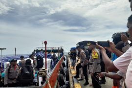 Kapolres Bursel sebut proses pencoblosan di daerah pedalaman berjalan aman