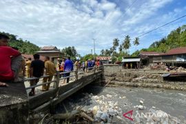 BPBD: 68 rumah dan dua jembatan rusak akibat banjir di Kolaka Utara