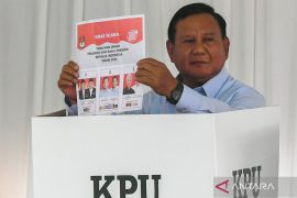 Prabowo coblos Pemilu 2024  Page 2 Small