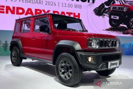 Suzuki Jimny 5 Pintu meluncur di IIMS 2024, harga mulai Rp462 juta