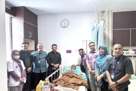 Pekanbaru tanggung pengobatan empat petugas pemilu alami kecelakaan