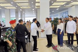 Prabowo sambut Jokowi saat peresmian RS Pertahanan Negara