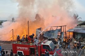 Enam ruko di Puruk Cahu ludes terbakar