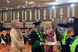 Institut Syekh Abdul Halim Hasan Binjai wisuda 833 lulusan