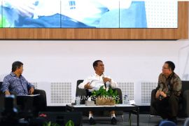 Unhas menghadirkan Mentan dan Ketua YAD dalam Dialog Kebangsaan