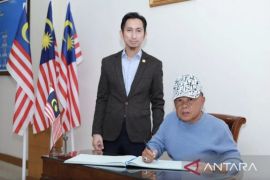 Bupati Meranti jajaki kerja sama bidang ekonomi ke Konsulat Malaysia