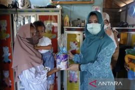 Kotabaru TP-PKK urges posyandu to keep improving services in villages